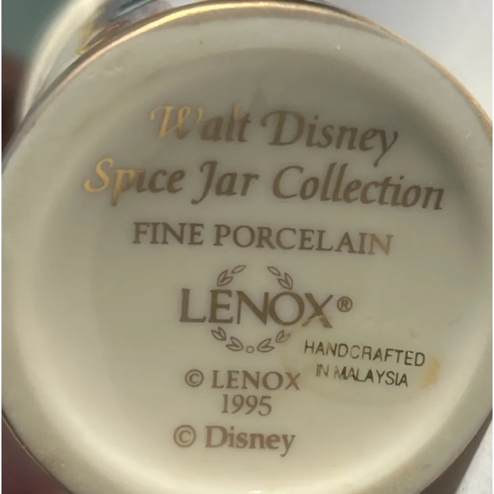 Lenox Disney 22 piece spice jar collection with spice rack. Porcelain with gold
